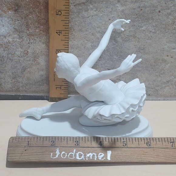 Edward Marshall Boehm Bisque Porcelain Ballet Figurine Swan Lake - Picture 10 of 15